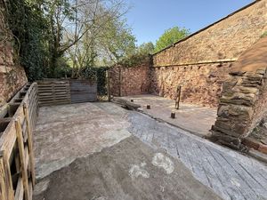 Additional Outside Space- click for photo gallery